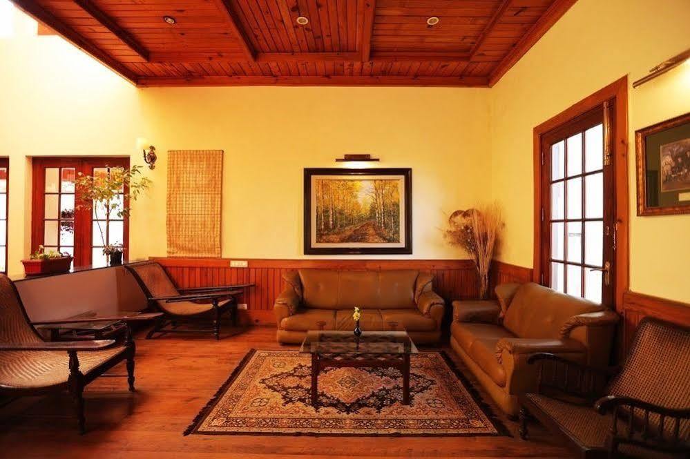 Welcomheritage Windsor Lodge Ranikhet Exterior photo