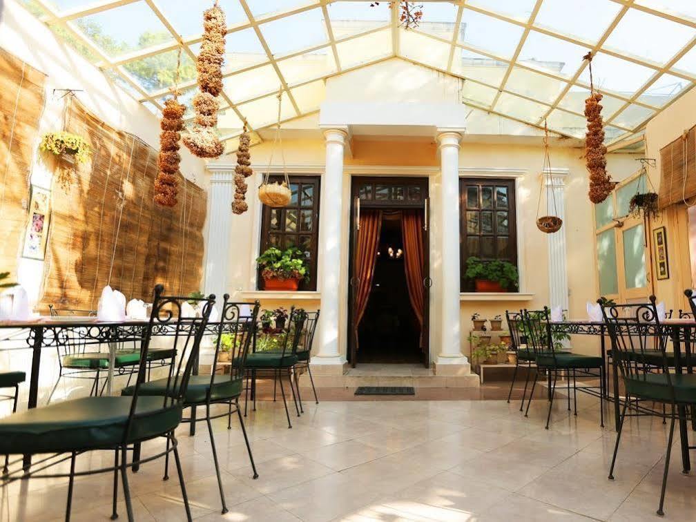 Welcomheritage Windsor Lodge Ranikhet Exterior photo