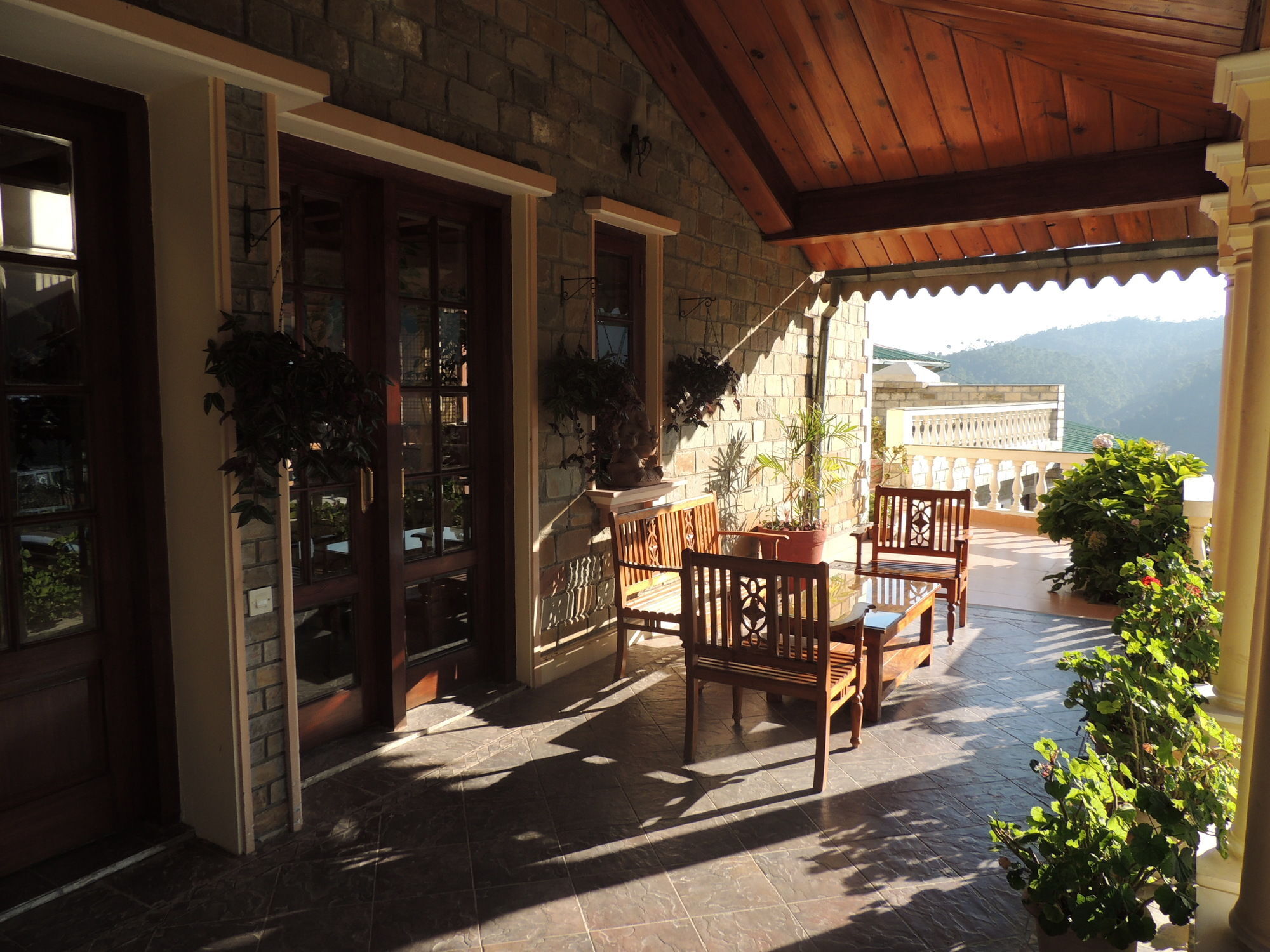 Welcomheritage Windsor Lodge Ranikhet Exterior photo